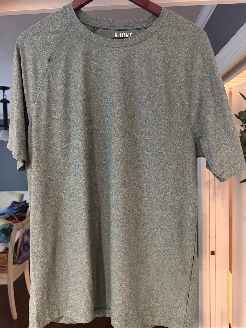 Rhone Reign Men’s Heather Green Performance Crew Neck T-Shirt